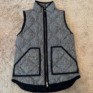 J. Crew factory gray herringbone patterned puffer vest xxs